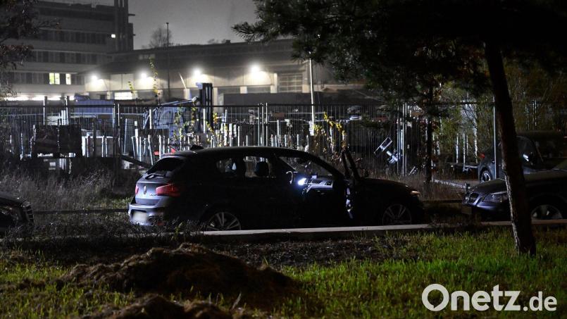 Der Einsatz sorgte damals für Aufsehen: Bei seiner geplanten Verhaftung soll der Mann auf Polizisten zugefahren sein, er wurde angeschossen. (Archivbild) Bild: Felix Hörhager/dpa