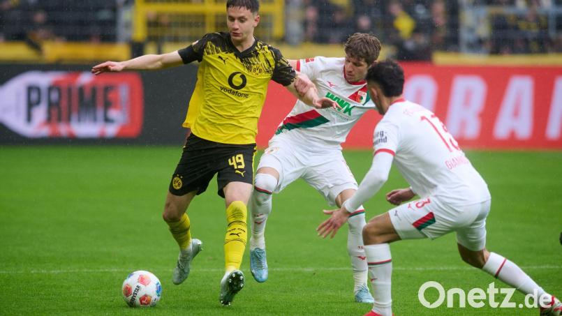 Der junge Innenverteidiger Luca Reggiani, der gegen Augsburg sein Debüttor für den BVB erzielte, könnte auch gegen den HSV wieder zur BVB-Startelf gehören (Archivbild). Bild: Bernd Thissen/dpa