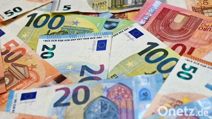 Jeweils 10.000 Euro gehen nach Amberg, Grafenwöhr und Sulzbach-Rosenberg. Symbolbild: Patrick Pleul/dpa-Zentralbild/dpa/Illustration