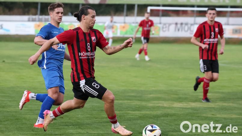 David Bezdicka erzielte in 23 Spielen für den SC Luhe Wildenau bereits 18 Tore. Gegen den FC Dingolfing soll's so weitergehen. Bild: Dieter Jäschke