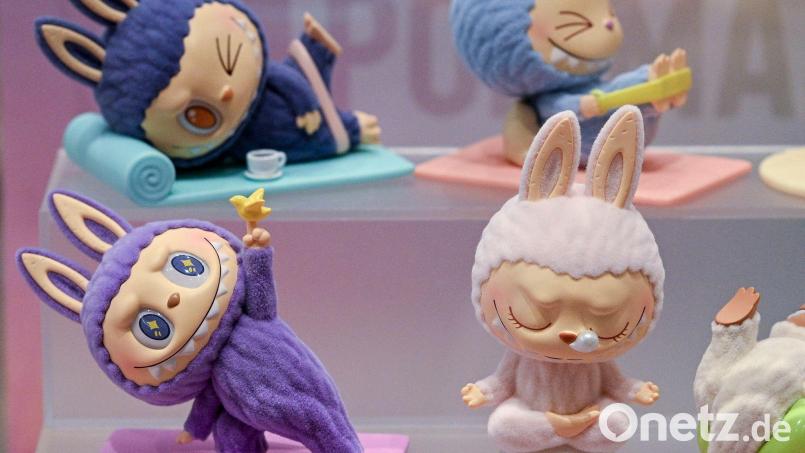 Labubu-Plüschfiguren sind bei Sammlern begehrt. Nun ist auch ein Film über das Monster geplant. Archivbild: Jens Kalaene/dpa/dpa-tmn