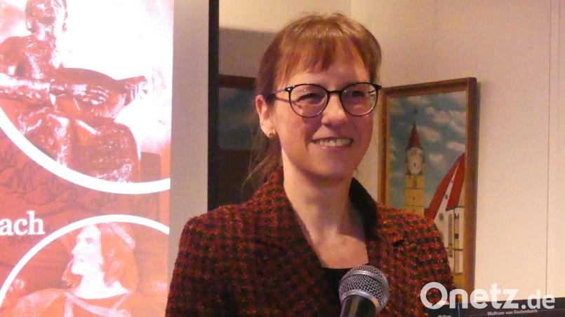 Dem Leben und Wirken des Wolfram von Eschenbach spürt Professor Dr. Cordula Kropik nach und resümiert: "Der Dichter hat selbst eine Legende angestoßen." Bild: rn