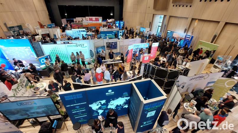 Die Ausbildungsmesse Nordoberpfalz steht am Samstag, 21. März, in der Max-Reger-Halle wieder auf dem Programm. Archivbild: Kunz