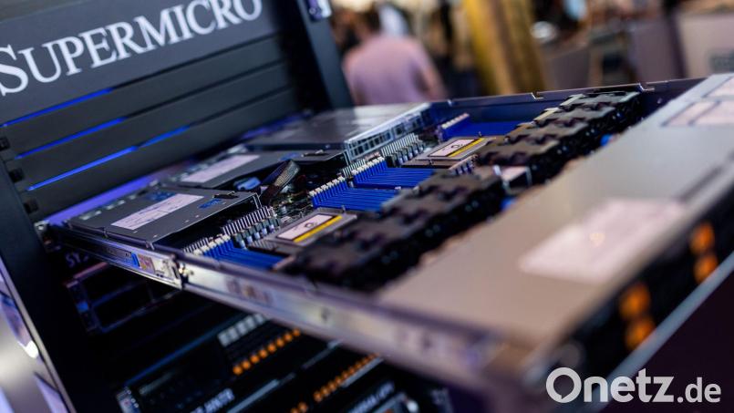 Supermicro betont, dass sich die Vorwürfe nur gegen einzelne Mitarbeiter, aber nicht gegen die Firma richten. (Archivbild) Bild: Philipp von Ditfurth/dpa