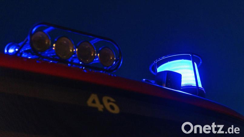 Die Feuerwehr rückte zu dem Brandort aus. (Symbolbild) Bild: Philipp von Ditfurth/dpa