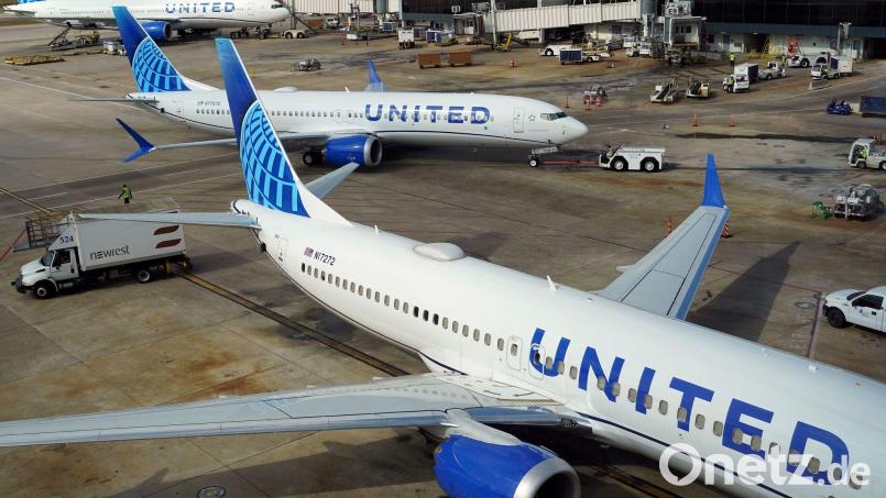 Die hohen Kerosin-Preise machten einige Flugstrecken von United Airlines unrentabel. Archivbild: David J. Phillip/AP/dpa
