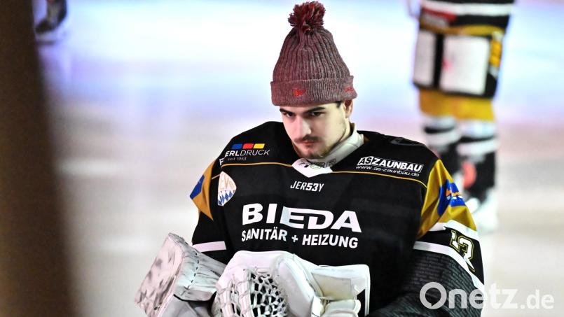 Der Goalie David Kubik wird auch kommende Saison für den ERSC Amberg auflaufen. Bild: Hubert Ziegler