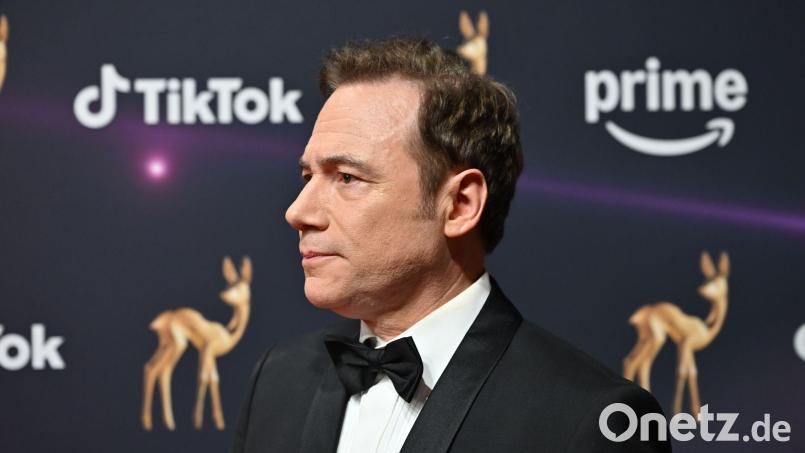 Kennt kein Pardon: Michael Bully Herbig schmeißt bei „LOL“ jeden raus, der zweimal lacht. (Archivbild) Bild: Peter Kneffel/dpa