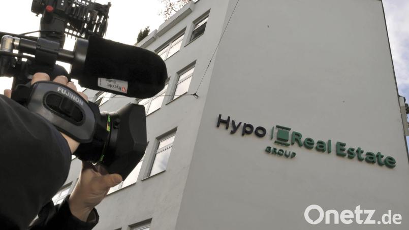 In den Jahren der internationalen Finanzkrise war die Immobilienbank Hypo Real Estate der größte deutsche Schadenfall. (Archivbild) Bild: Peter Kneffel/dpa