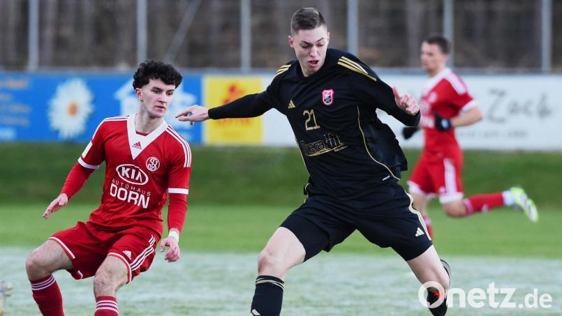 Maximilian Hiltl (rechts) wechselt zur neuen Saison zur DJK Ammerthal. Archivbild: Gerhard Büttner