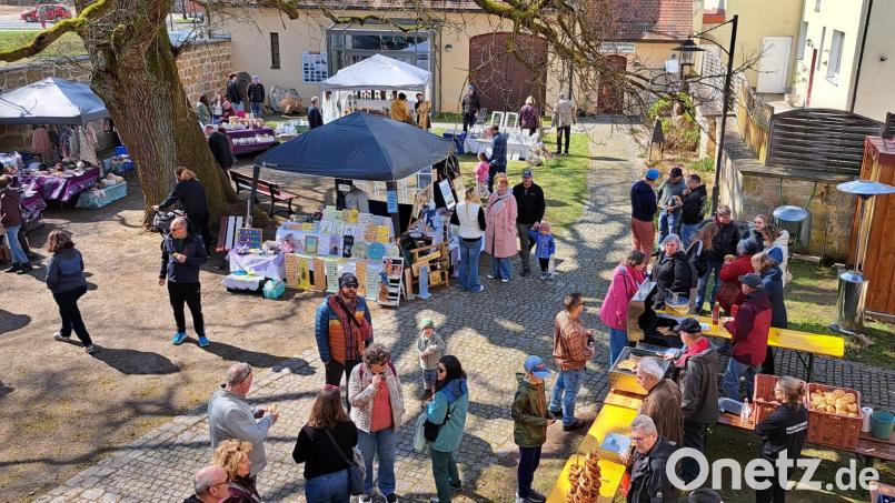 Fast 700 Leute besuchen den Ostermarkt des Heimatvereins. Bild: Christine Buchfelder