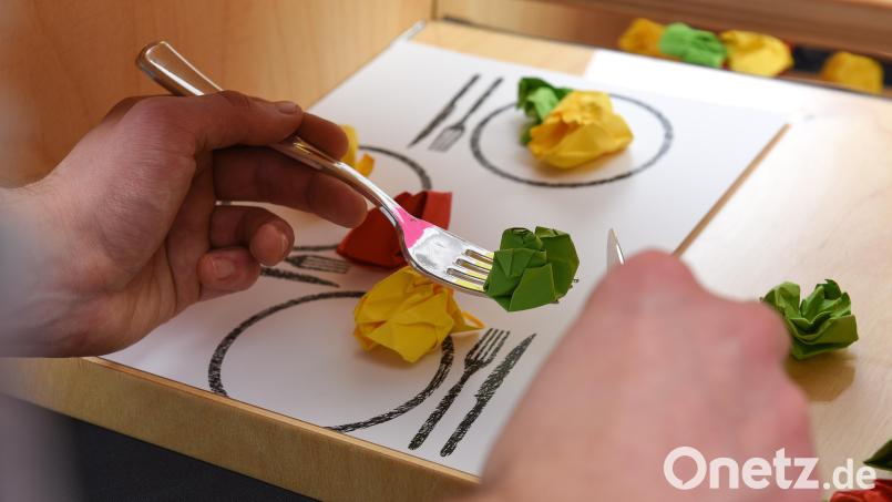 Diese Versuchsperson hat die Aufgabe schon fast erledigt. Viele Gesunde Probanden entwickeln im Laufe der Aufgabe eine Strategie. Das können Demenzkranke nicht mehr. Bild: hands-on dementia