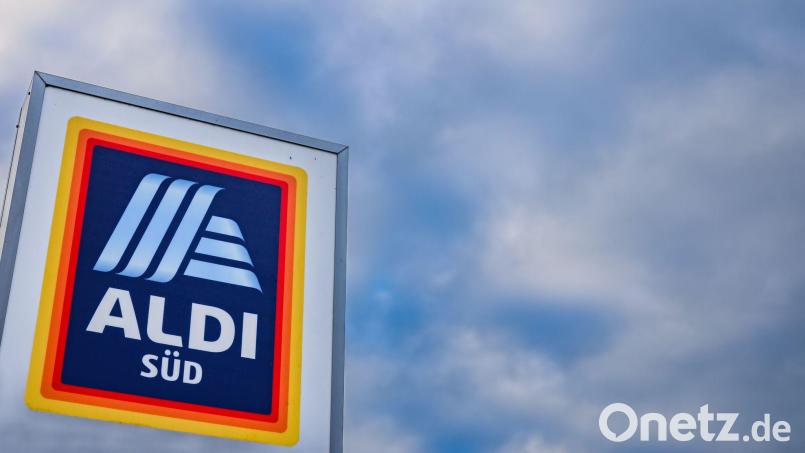 Die Kräutermischung wurde bundesweit in den Aldi-Märkten verkauft. (Symbolbild) Bild: Christoph Reichwein/dpa