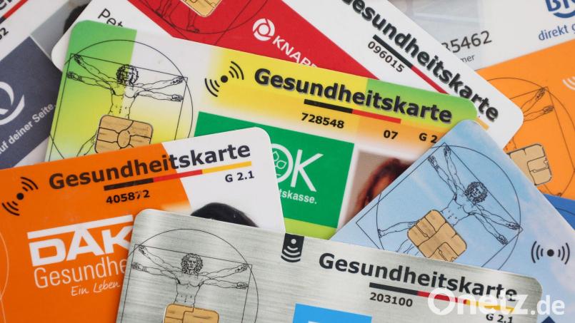 Söder will nichts an der kostenfreien Mitversicherung nicht berufstätiger Ehepartner in der Krankenkasse ändern. (Symbolbild) Bild: ---/GKV-Spitzenverband/dpa