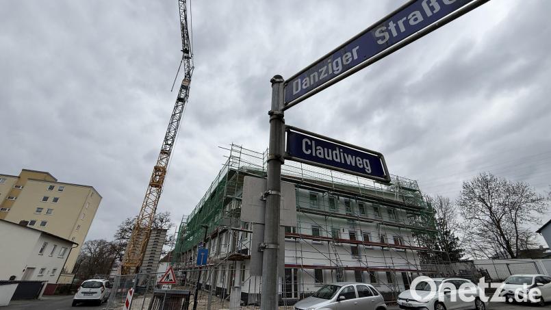 An der Ecke Claudiweg/Danziger Straße in Amberg steht der energieautarke Wohnblock des Bauunternehmens Wolfgang Huimmel. Bild: upl