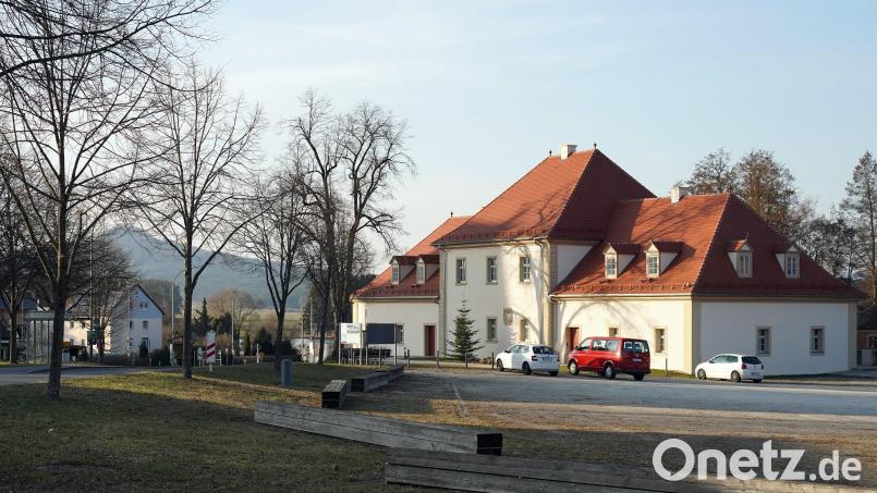 Ein positives Beispiel für wirtschaftliches Handeln stellt für Bürgermeisterin Carmen Pepiuk der Meierhof in Trabitz dar. Bild: jma