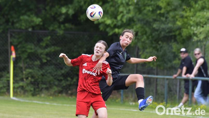 Der Einsatz von Mirijam Hirn (links) in Bad Aibling ist fraglich. Bild: Hubert Ziegler