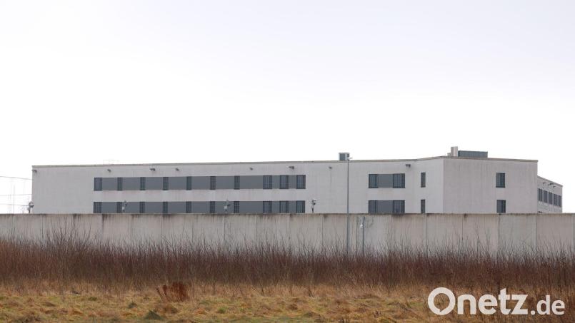In der JVA Augsburg-Gablingen sollen Gefangene misshandelt worden sein (Archivbild). Bild: Karl-Josef Hildenbrand/dpa