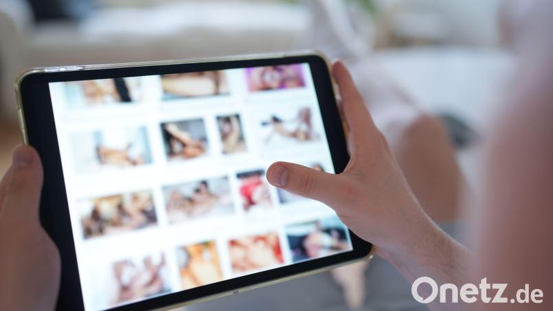 Die Abgeordneten wollen Opfer digitaler Gewalt schützen. (Symbolbild) Bild: Marcus Brandt/dpa