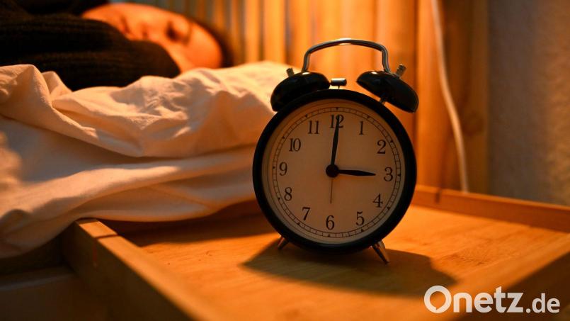 Es ist wieder so weit: Die Sommerzeit beginnt in der Nacht zu Sonntag. (Symbolbild) Bild: Elisa Schu/dpa