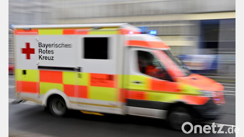 Das Bayerische Rote Kreuz hat nach einer Interimsphase wieder einen festen Landesgeschäftsführer. (Symbolbild) Bild: Peter Kneffel/dpa