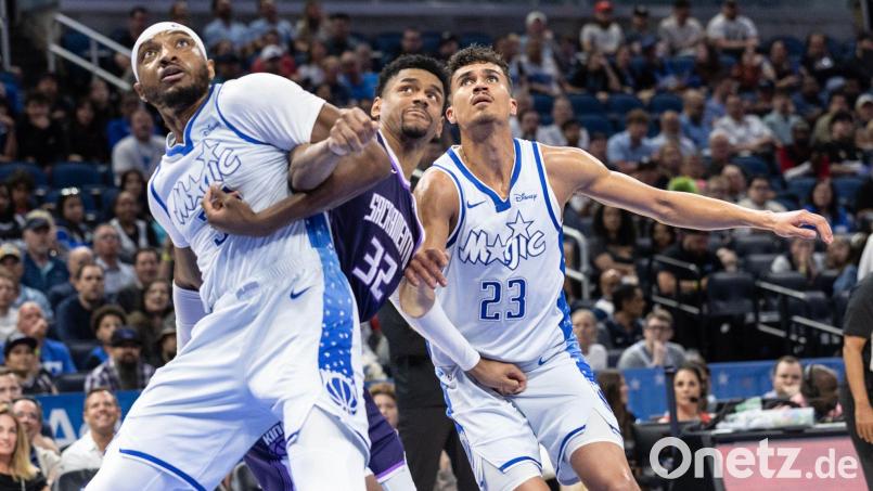 Da Silva (rechts) hatte 18 Punkte beim Sieg der Orlando Magic. Bild: Willie J. Allen Jr./AP/dpa