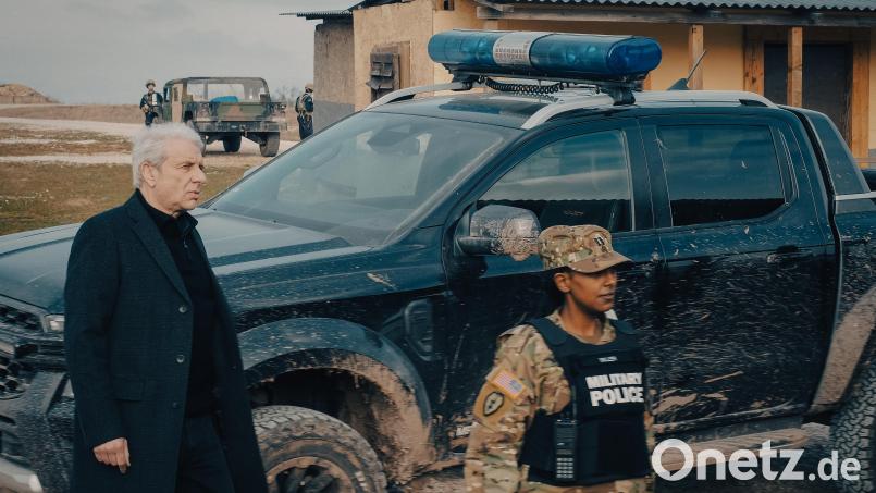 Udo Wachtveitl (links) als Kriminalhauptkommissar Franz Leitmayr und Yodit Tarikwa als Major Jennifer Miller im "Tatort" vom Sonntag. Bild: Boris Ausserer/BR