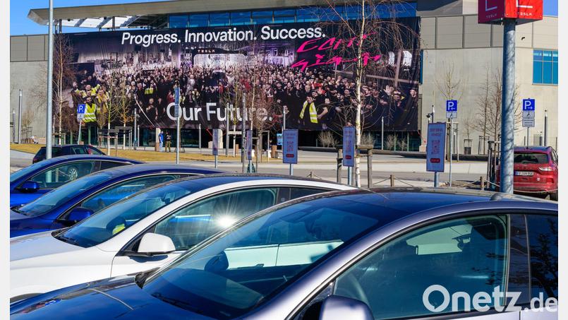 Die Staatsanwaltschaft Frankfurt (Oder) äußert sich zu Ermittlungen nach einem Vorwurf von Tesla gegen die IG Metall. (Archivbild) Bild: Patrick Pleul/dpa