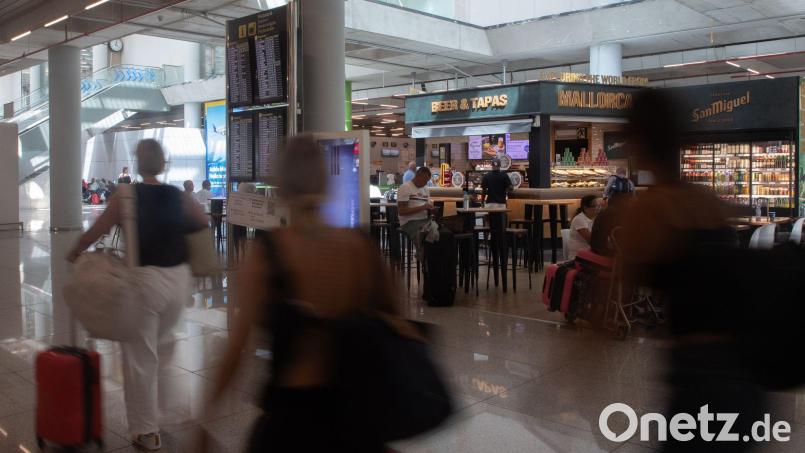 Die Gewerkschaften fordern bessere Arbeitsbedingungen und höhere Löhne. (Archivbild) Bild: Clara Margais/dpa