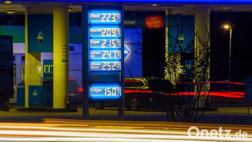 Die Spritpreise geben seit einigen Tagen nach. (Archivbild) Bild: Klaus-Dietmar Gabbert/dpa