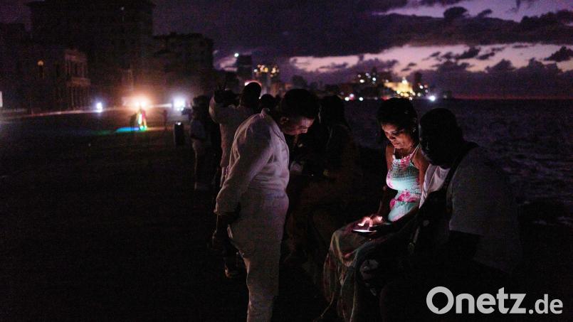 Stromausfälle häufen sich auf Kuba, Energie-Engpässe sind mittlerweile in allen Lebensbereichen zu spüren. (Archivbild) Bild: Ramon Espinosa/AP/dpa