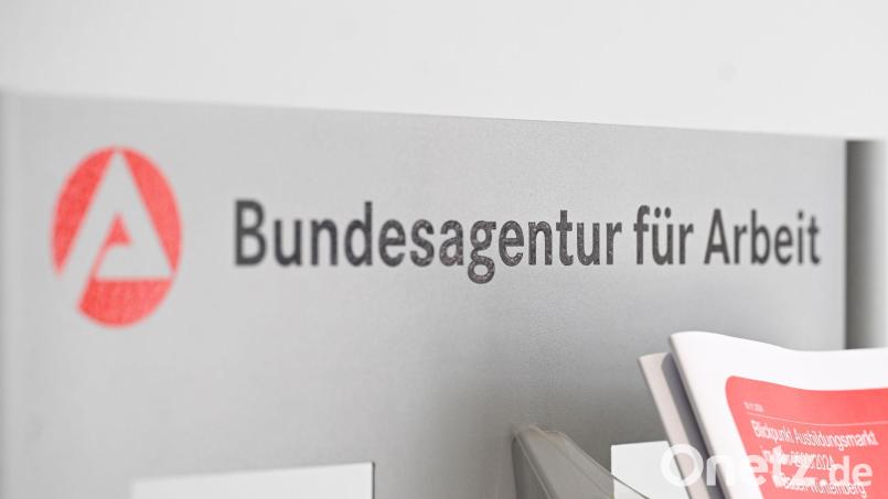 Die Zahl der Arbeitslosen in Deutschland bleibt auch im März oberhalb der Grenze von drei Millionen. Bild: Bernd Weißbrod/dpa