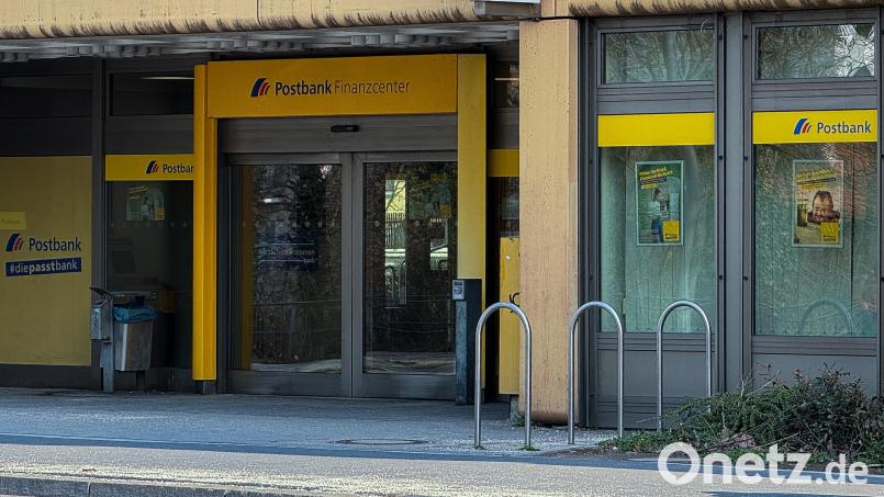 Die Postbank hat lange Zeit das Bild nahe des Bahnhofs geprägt. Das ist ab 21. April vorbei. Bild: Stephan Huber