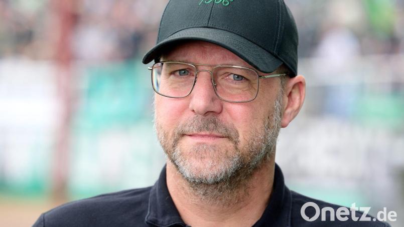 Der langjährige Münster-Coach Sascha Hildmann wird neuer Cheftrainer bei Jahn Regensburg. (Archivbild) Bild: Bernd Thissen/dpa