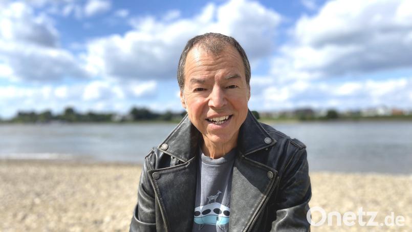 Der bekannte Thriller-Autor Horst Eckert ist gebürtiger Weidener. Bild: Kathie Wewer/exb