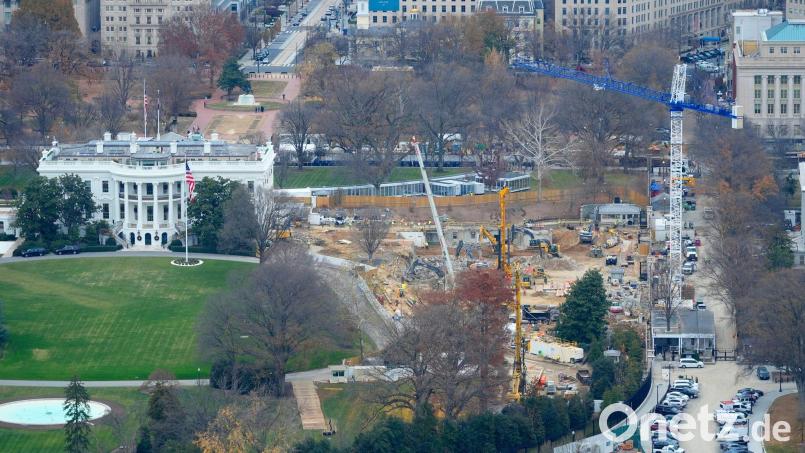 Der Ostflügel des Weißen Hauses musste dem Projekt bereits weichen. (Archivbild) Bild: Pablo Martinez Monsivais/AP/dpa