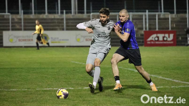 Jahi Sylejmani (rechts) zählt zum zuletzt so starken Offensiv-Kollektiv der SpVgg SV Weiden Bild: Dieter Jaeschke