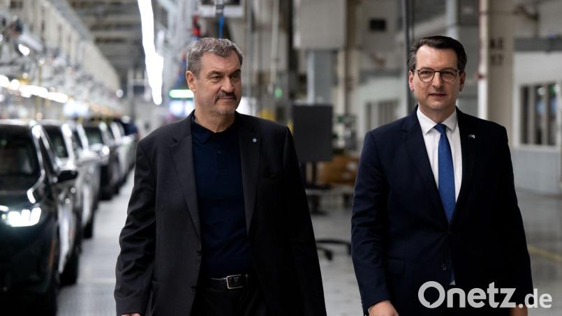 CSU-Chef Söder und der designierte BMW-Vorstandsvorsitzende Milan Nedeljković besuchen das BMW-Werk in Spartanburg in South Carolina. Bild: Sven Hoppe/dpa
