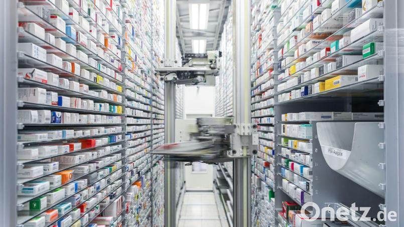 Noch sind die Folgen des Kriegs nicht in den Apotheken angekommen, aber das könnte sich aus Sicht der Pharmabranche ändern. (Archivbild) Bild: Jan Woitas/dpa-Zentralbild/dpa