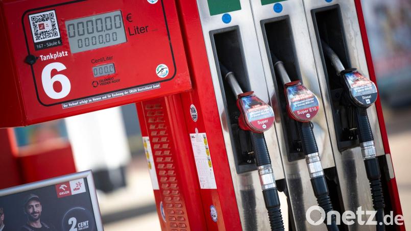 Diesel ist so teuer wie nie zuvor im bundesweiten Tagesdurchschnitt. (Archivbild) Bild: Philip Dulian/dpa