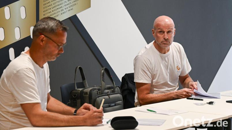 Der frühere Osnabrücker Trainer Marco Antwerpen und sein Co-Trainer Frank Döpper (Archivbild) Bild: Arne Dedert/dpa