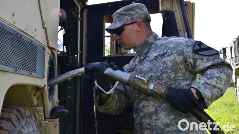 Tanken im Dienst ist für US-Soldaten weiter kein Problem. Privat wird es gerade aber auch für sie teurer. Bild: Staff Sgt. John Cress