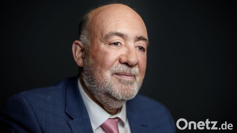 Der israelische Botschafter Ron Prosor plädiert für Pflichtbesuche in KZ-Gedenkstätten. (Archivbild) Bild: Michael Kappeler/dpa