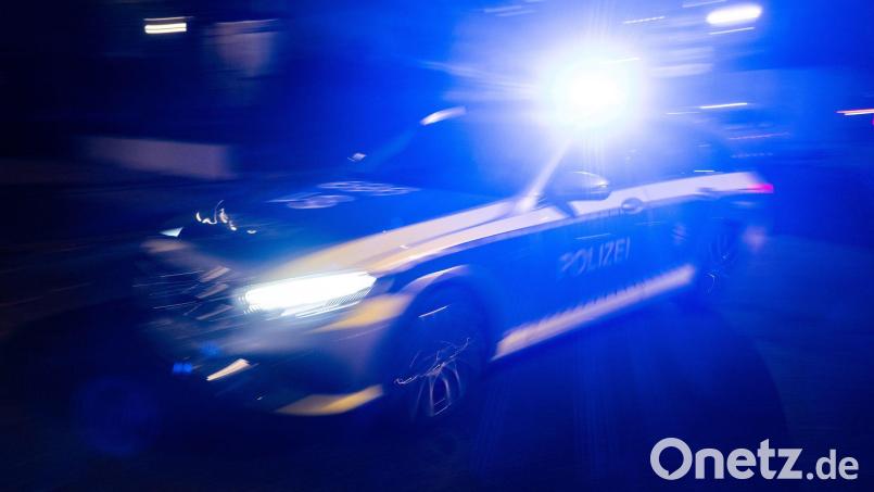 Die Polizei verfolgte das Auto. (Symbolbild) Bild: Marijan Murat/dpa