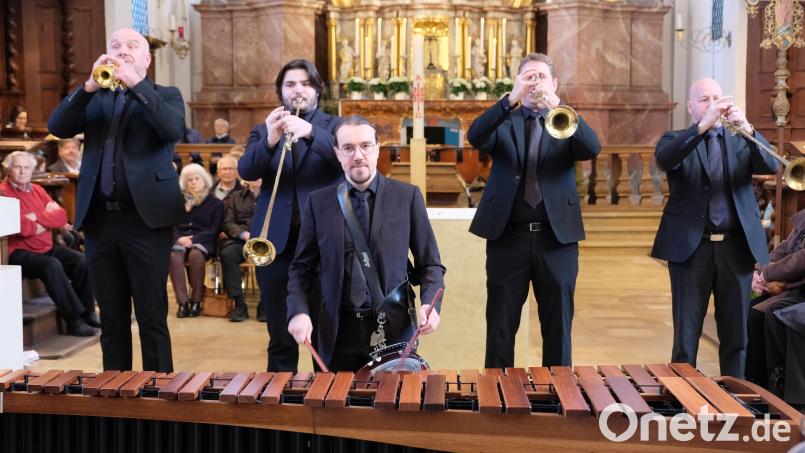 Überschäumende musikalische Osterfreude vermittelte am Ostermontag Bavarian Brass beim Konzert in der Klosterkirche Speinshart. Bild: Robert Dotzauer