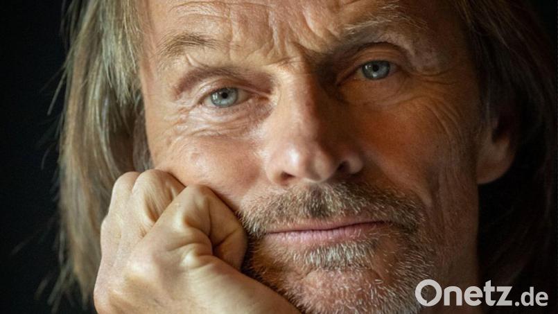 Eisi Gulp ist auf Tour mit seinem aktuellen Programm "Tagebuch eines Komikers". Bild: Ewa Wiese/exb