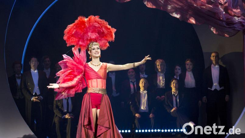 Das Theater Hof gastiert am Sonntag, 12. April, um 19.30 Uhr mit der Operette „Die Bajadere“ im Stadttheater Amberg. Bild: Harald Dietz/exb