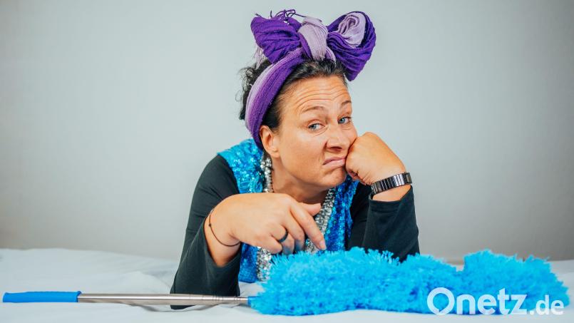 Ines Procter ist die "närrische Putzfraa". Bild: Romina Schiegl/exb