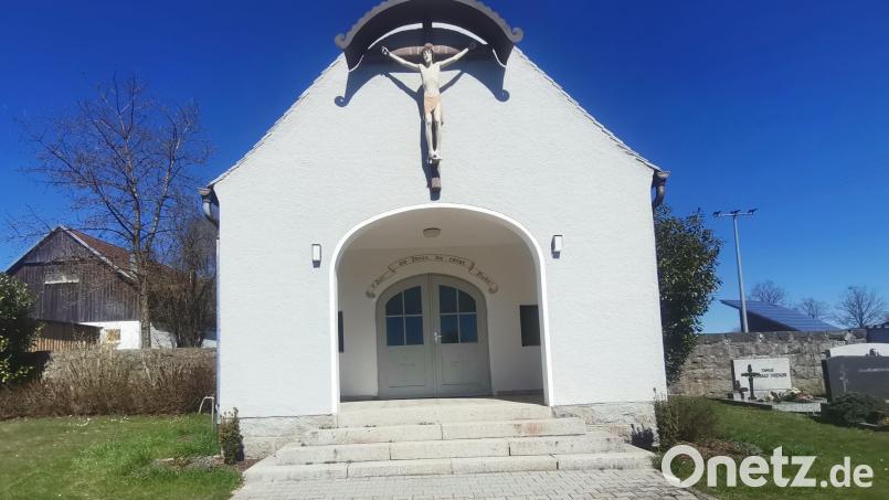 Die Stufen vor dem Leichenhaus sollen erneuert werden. Bild: amö