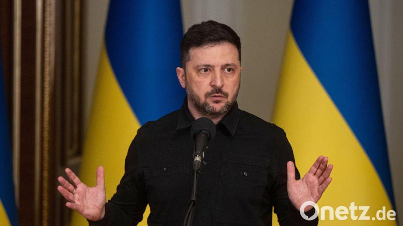 Russland habe die Chance, auch nach Ostern nicht zu Angriffen zurückzukehren, teilte der urakinische Präsident Selenskyj mit. (Archivbild) Bild: Danylo Antoniuk/AP/dpa